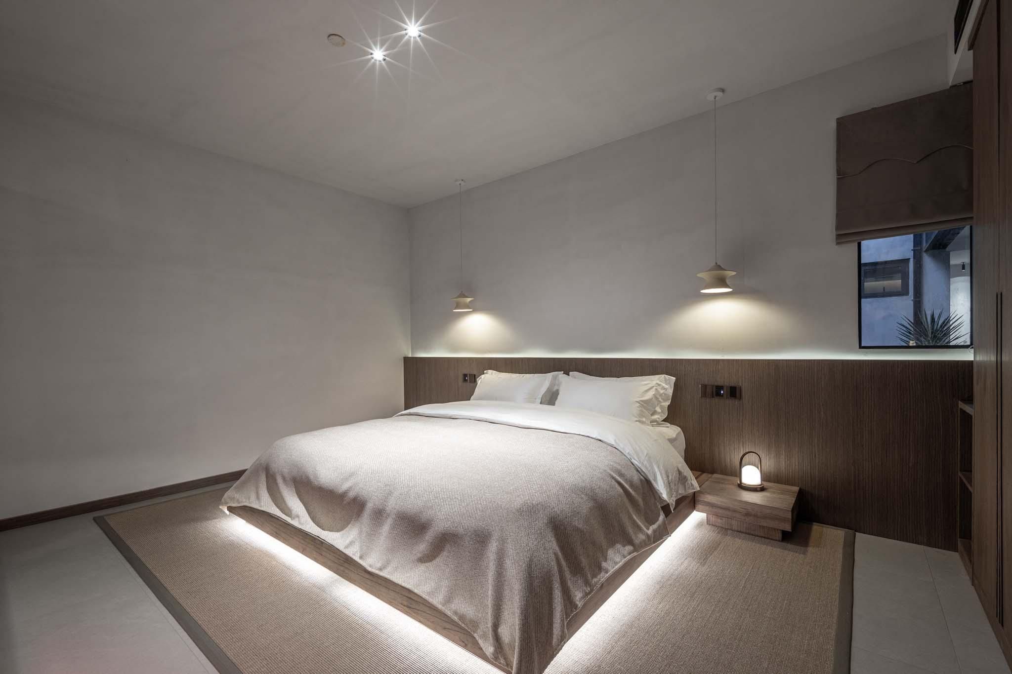 Courtyard Suite