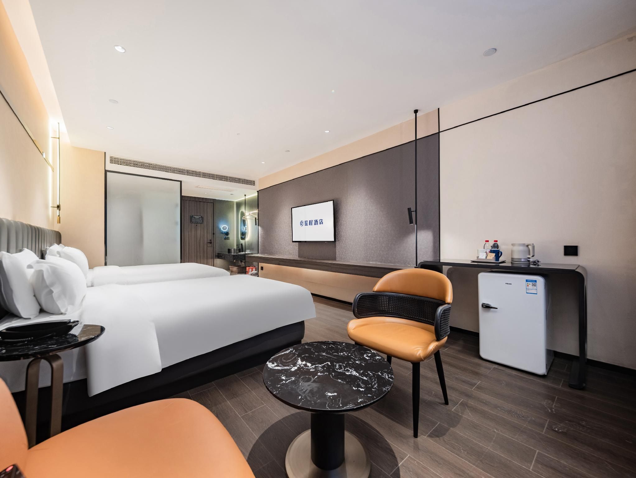 2 Bed Twin Superior Room