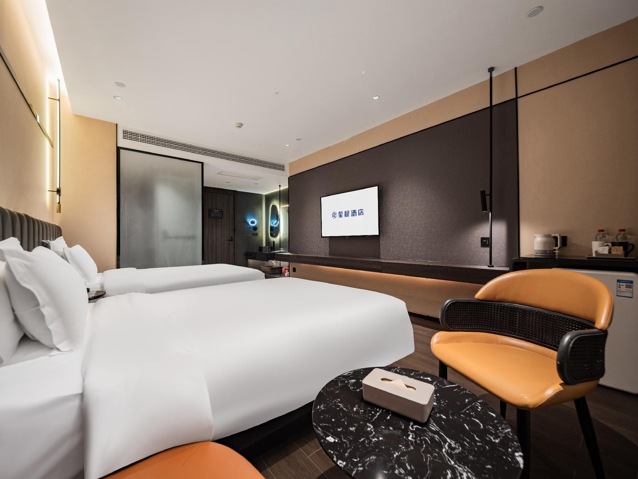 2 Bed Twin Superior Room