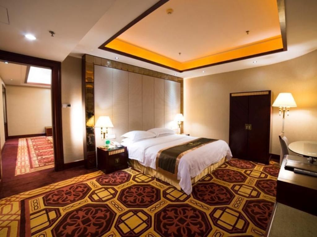 Superior Suite