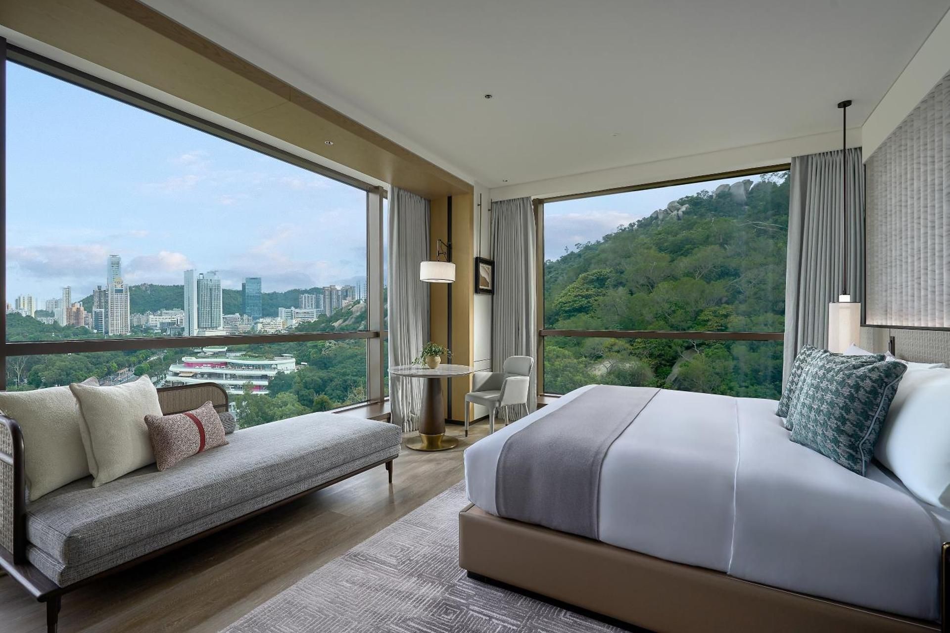 Mountain & Sea View Suite