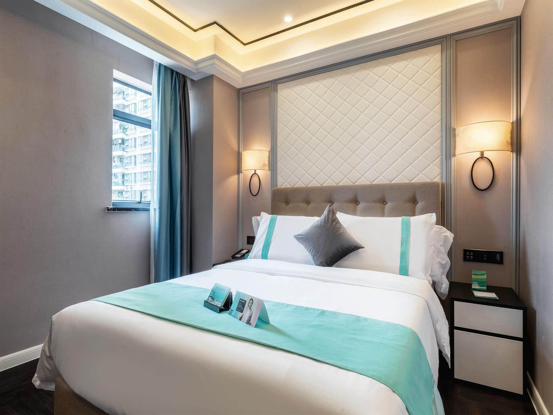 Xana - Elegant Room