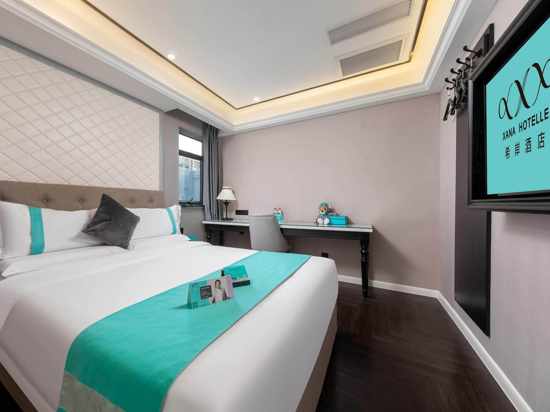 Xana - Deluxe Bed Room