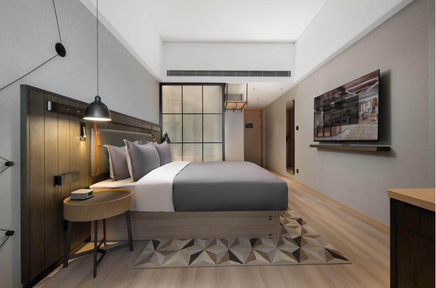Rezen - Comfortable King Room with City View