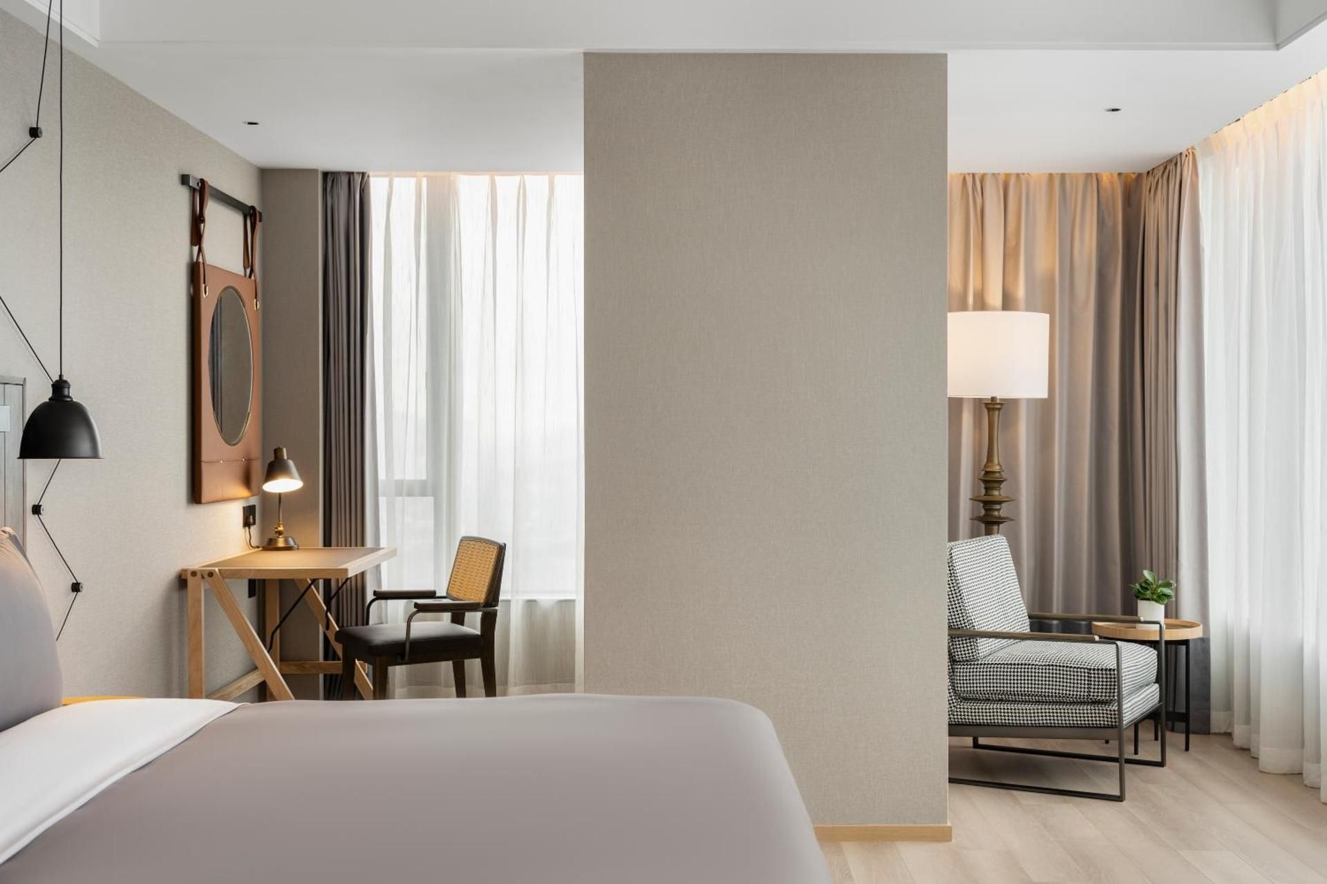 Deluxe Double Room with Shower
