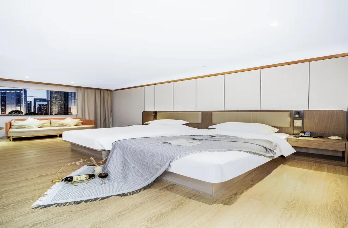 King Twin Room With City View