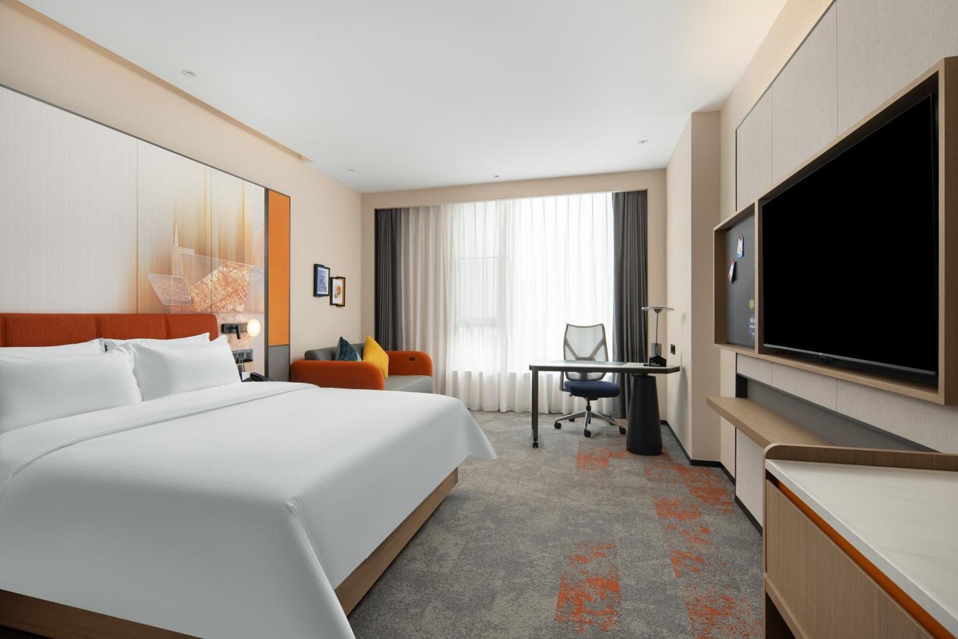 Deluxe Queen Room