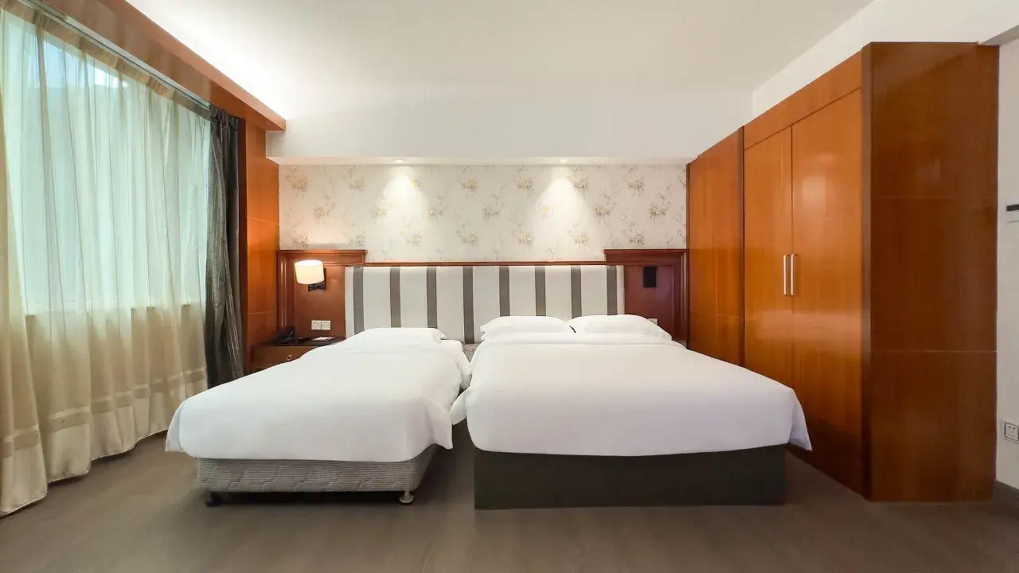 Triple Bed Room
