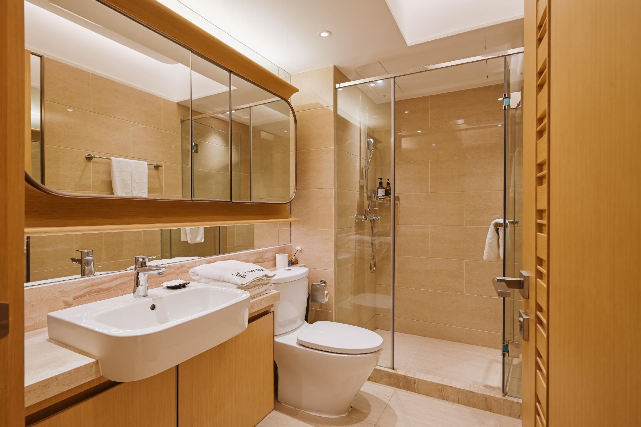 One Bedroom Family Apartment