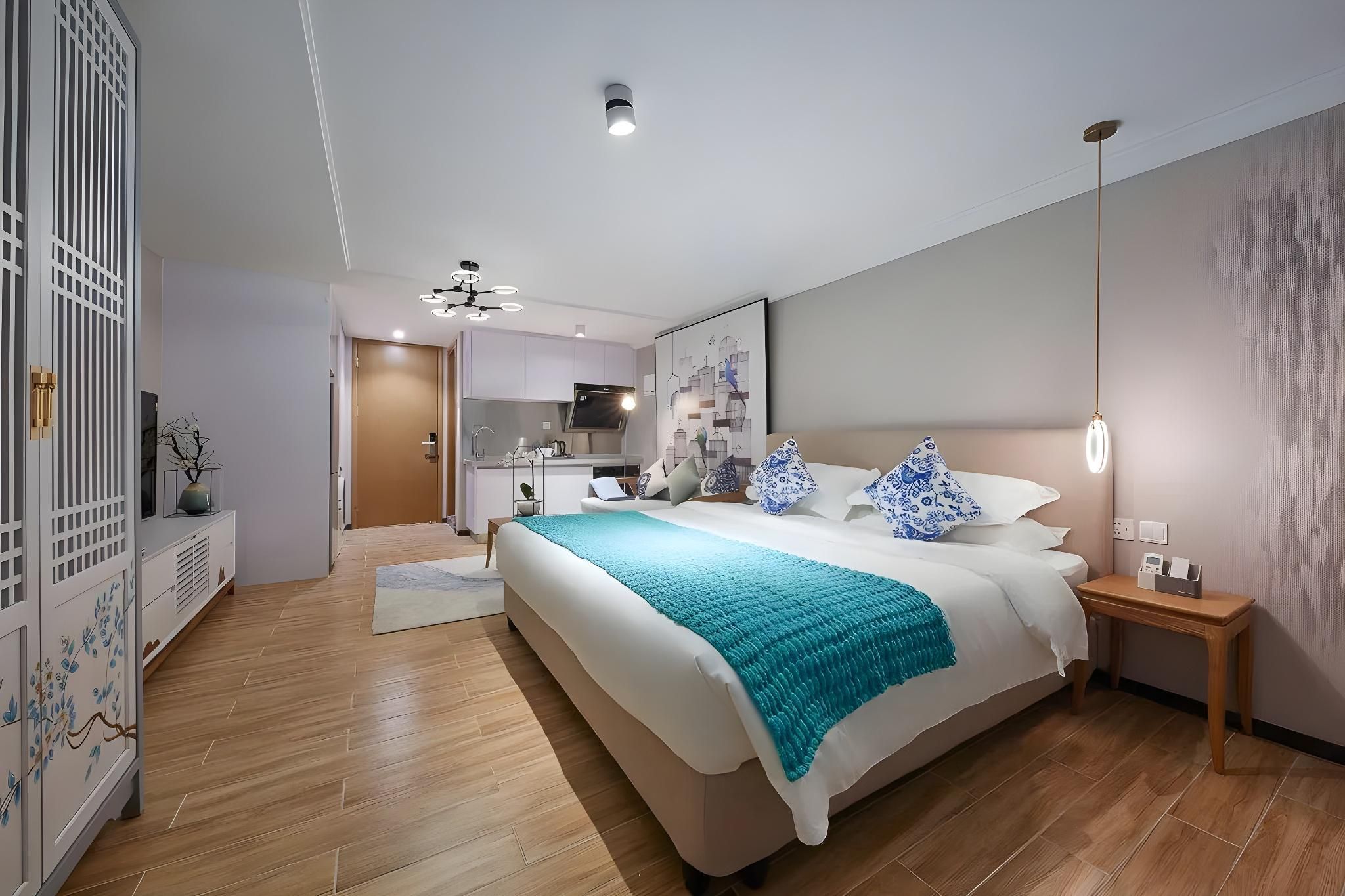 Deluxe Plus Double Room - Non-Smoking