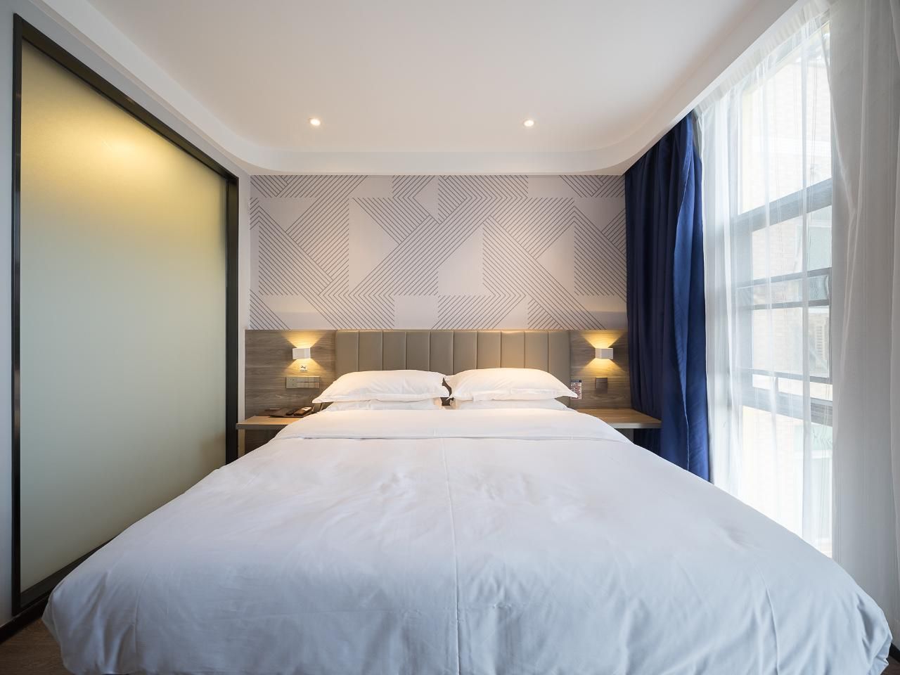 Dossen - Deluxe Bed Room