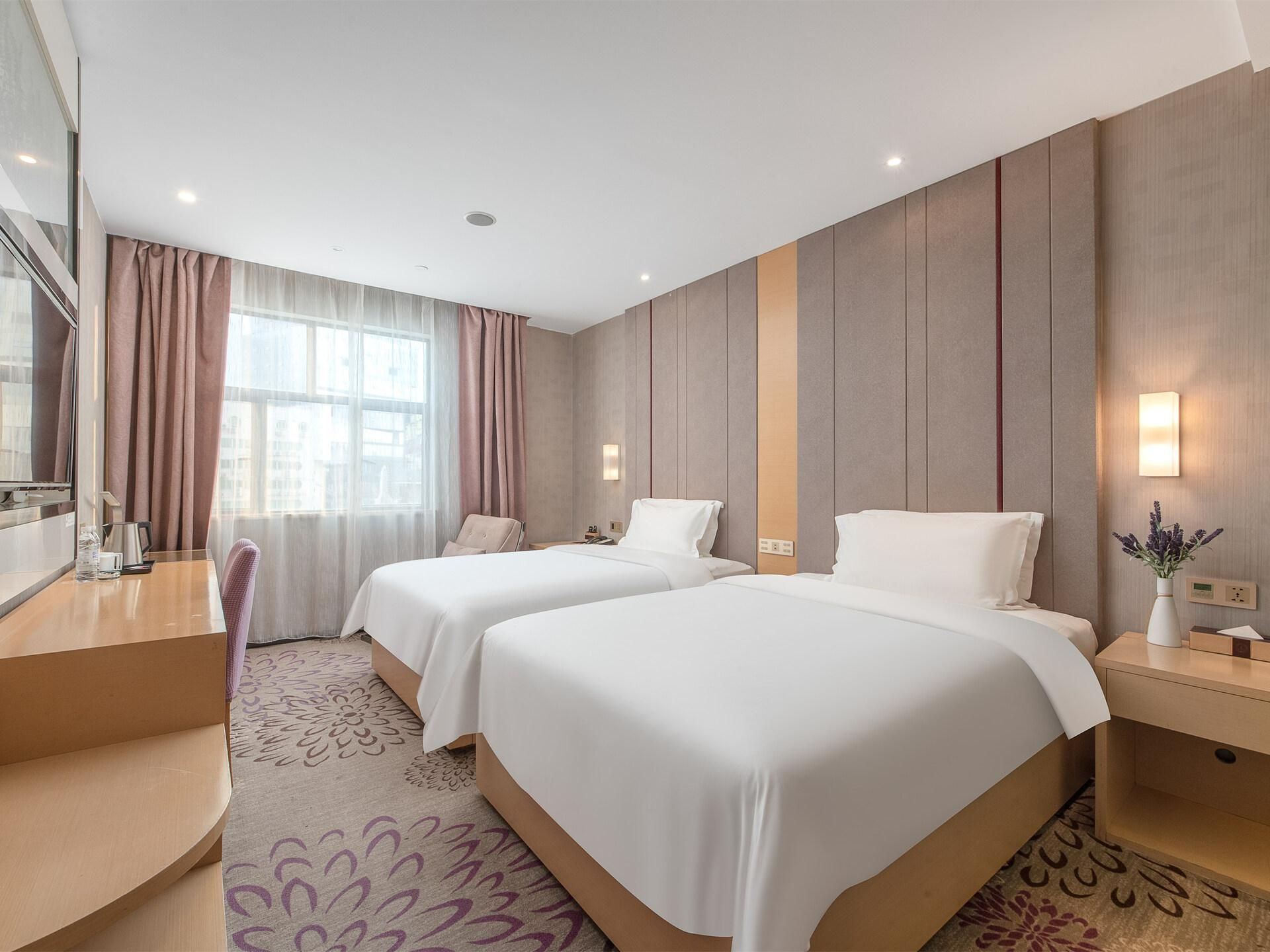 WH - Deluxe Room Twin