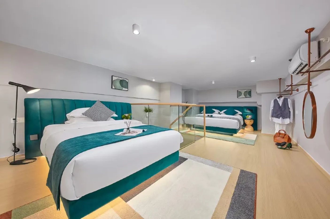 Deluxe Duplex Suite