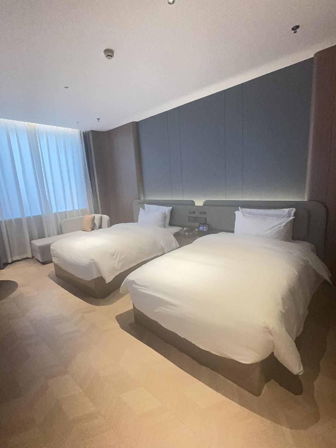Superior Partial Sea View Twin Bed