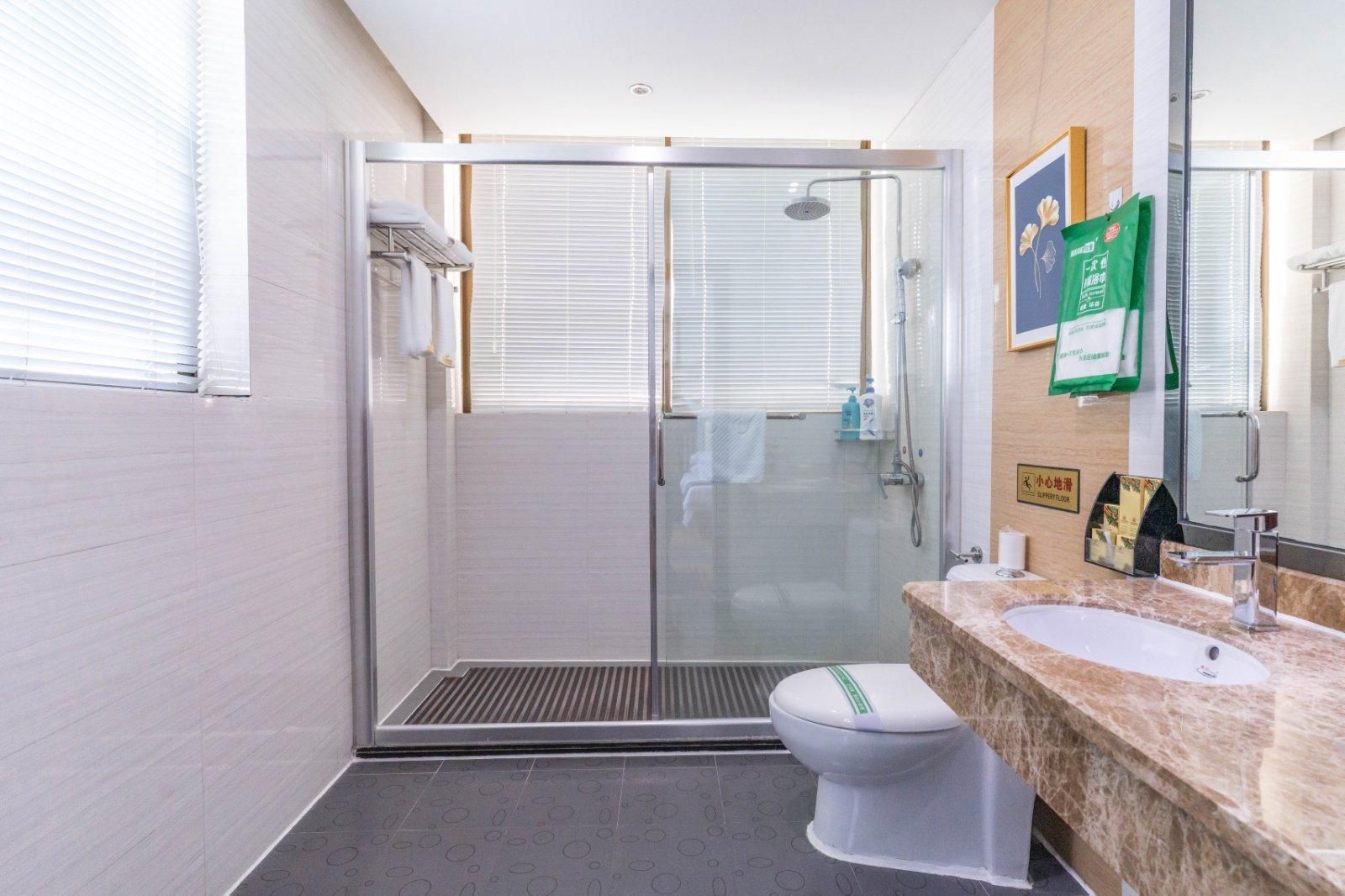 ADIDA BUSINESS HOTELL King Room 3