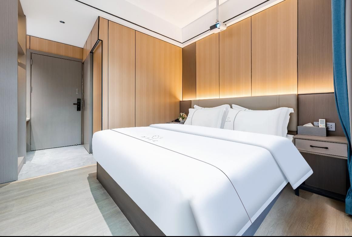 Al Dhow Garden View Suite with Queen Bed