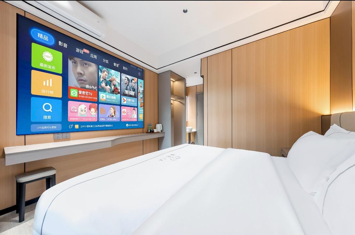 Al Dhow Garden View Suite with Queen Bed