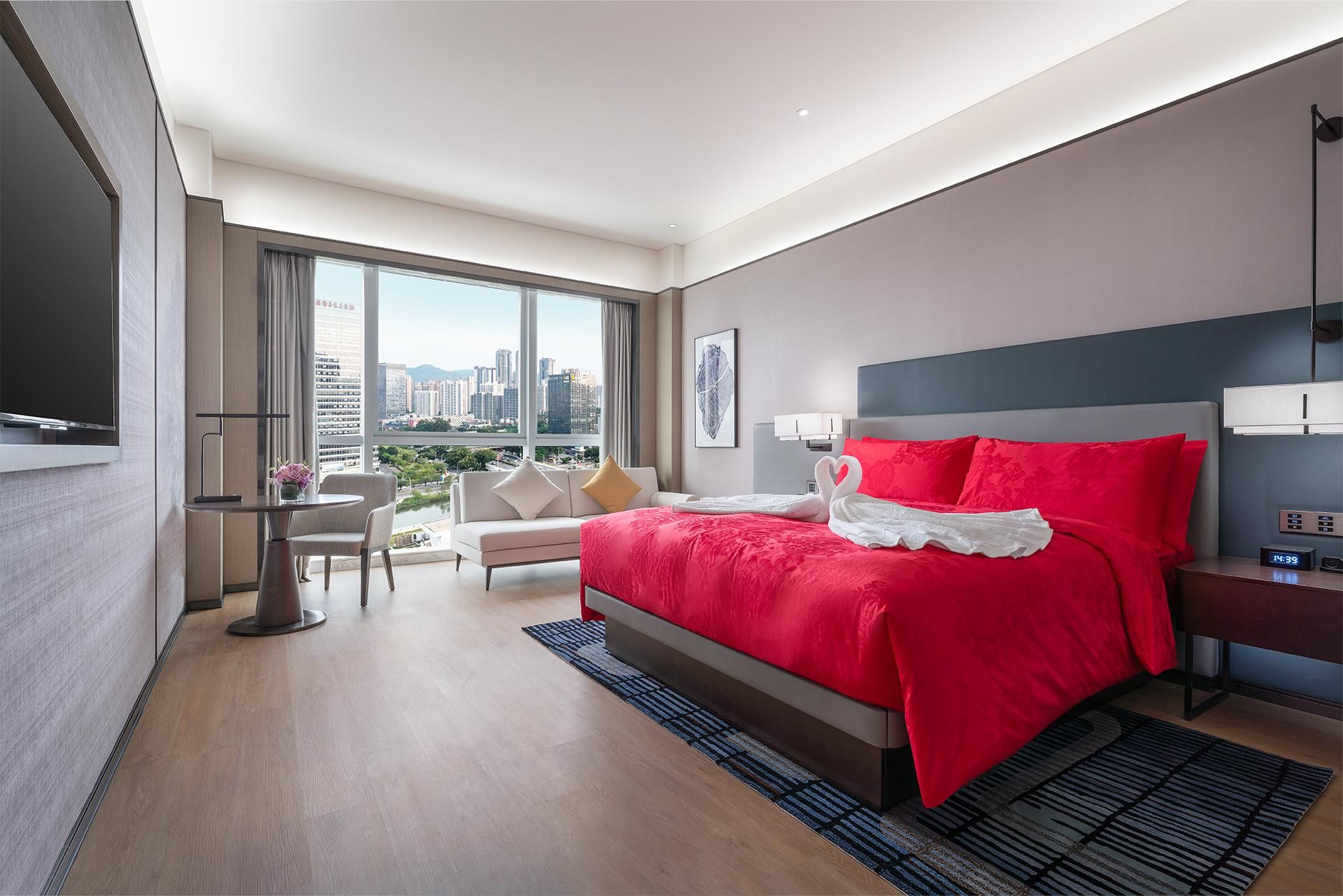 Deluxe King Room