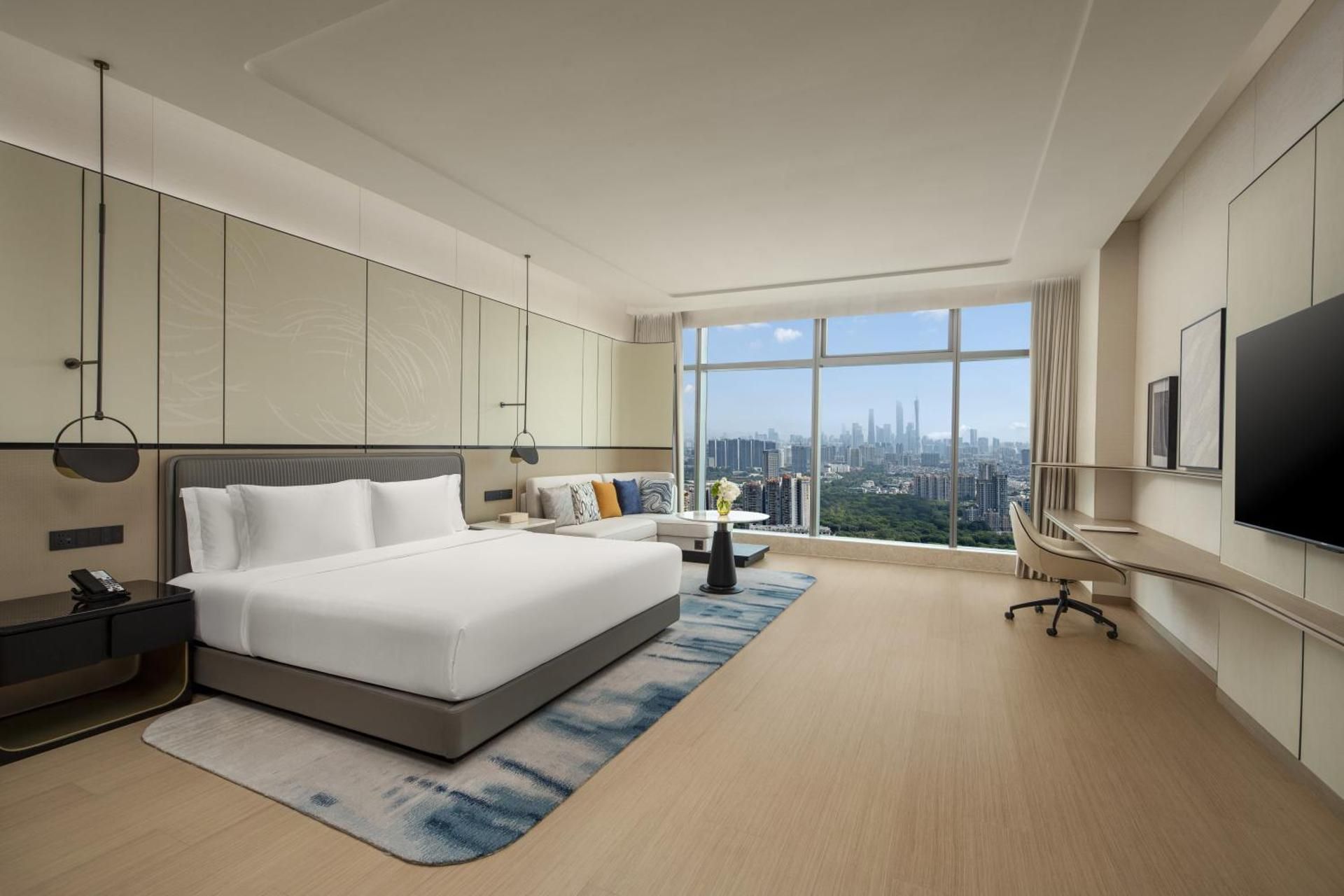 Crowne Plaza Guangzhou Window Of Canton 1 King Premium 2