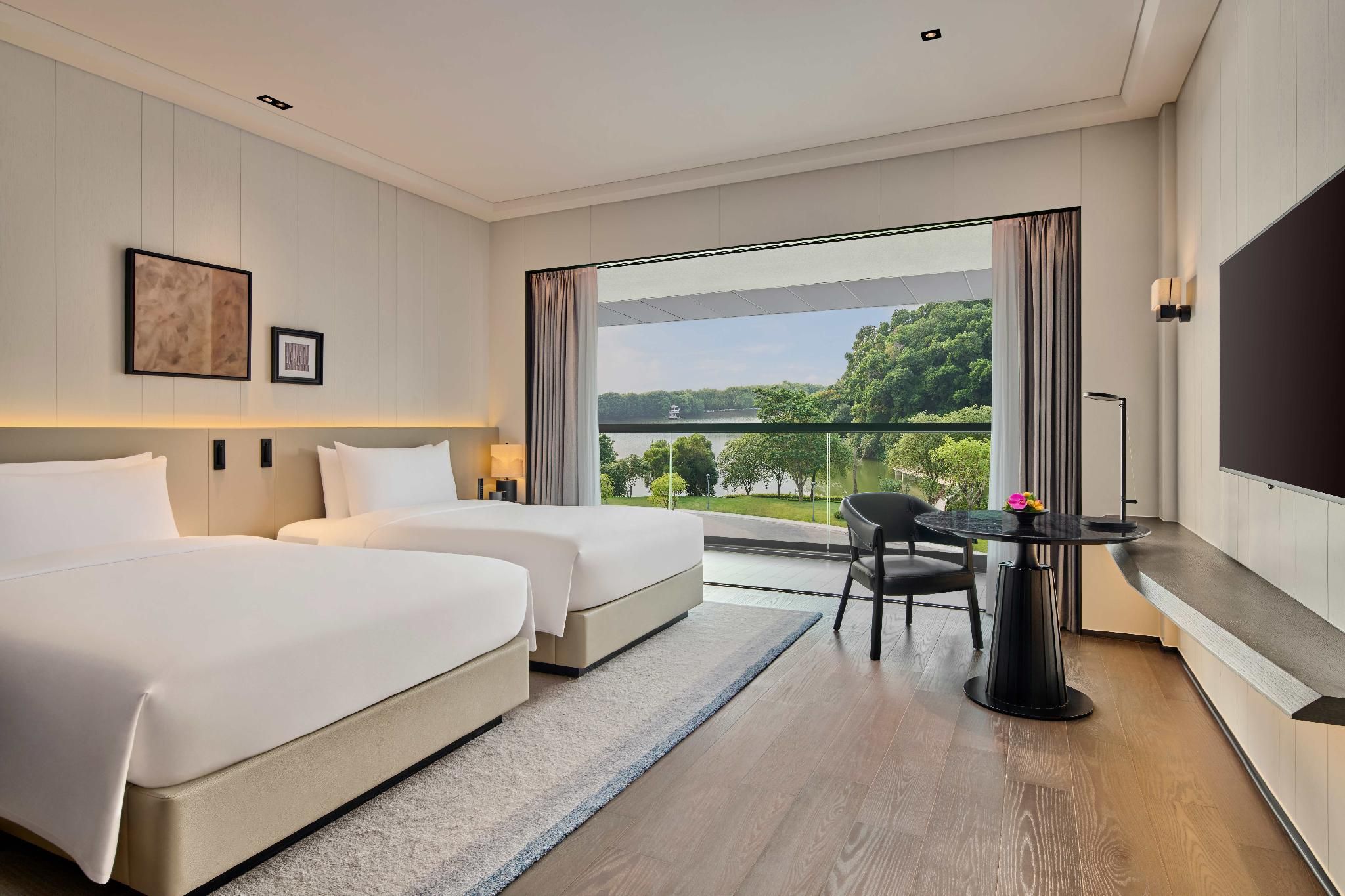 Lake View Twin Room