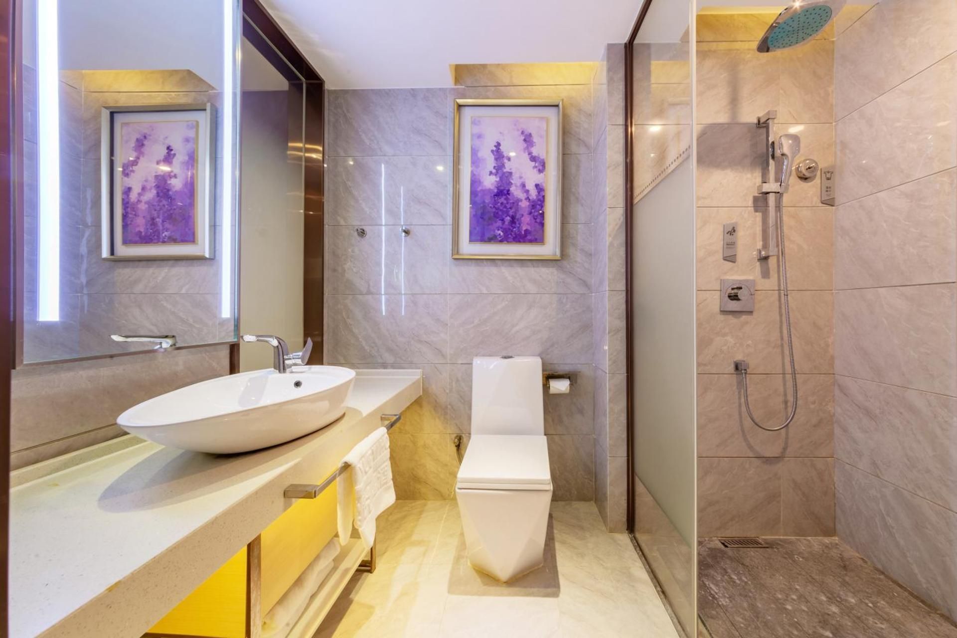 One-Bedroom Suite