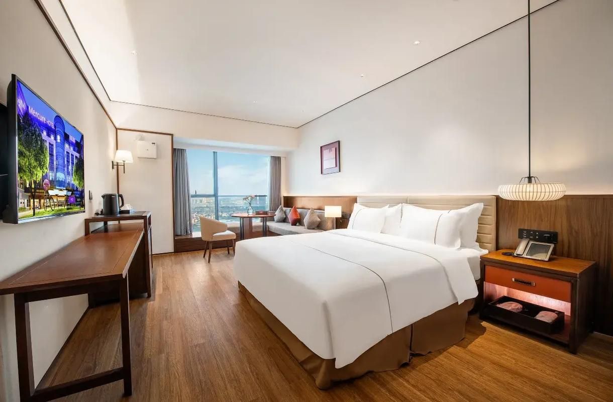 Queen Superior Room