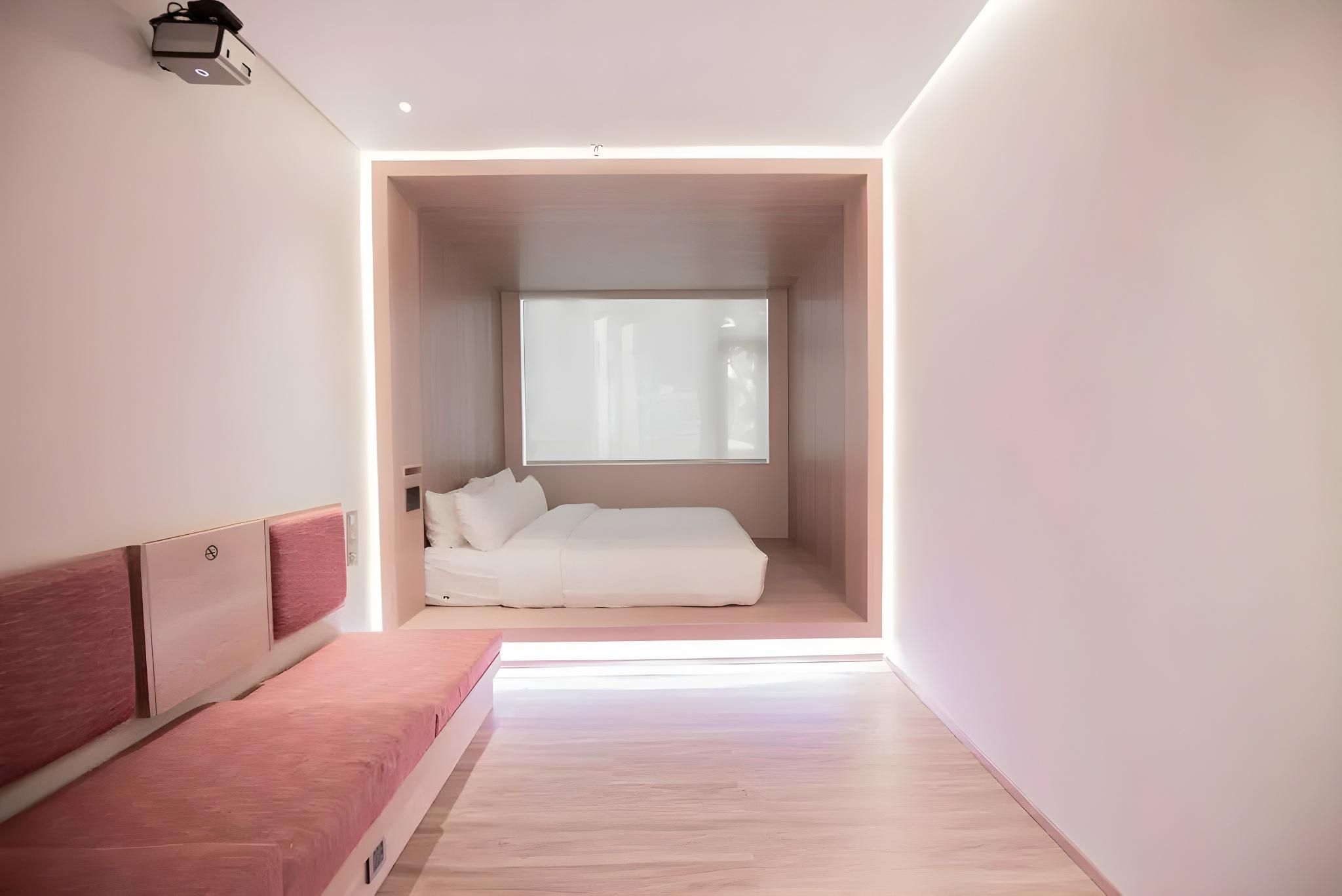 Huazhu - Deluxe Bed Room
