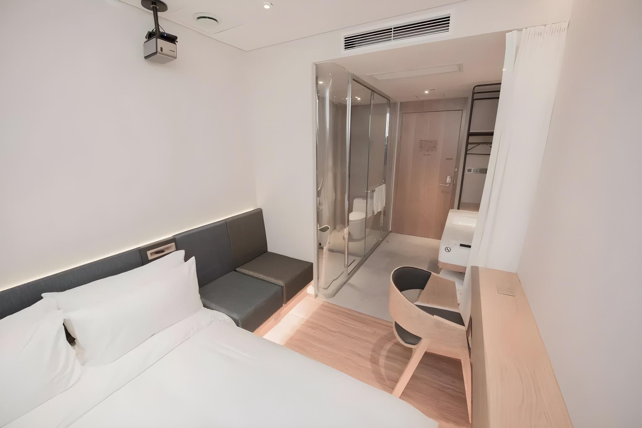 Tatami Room