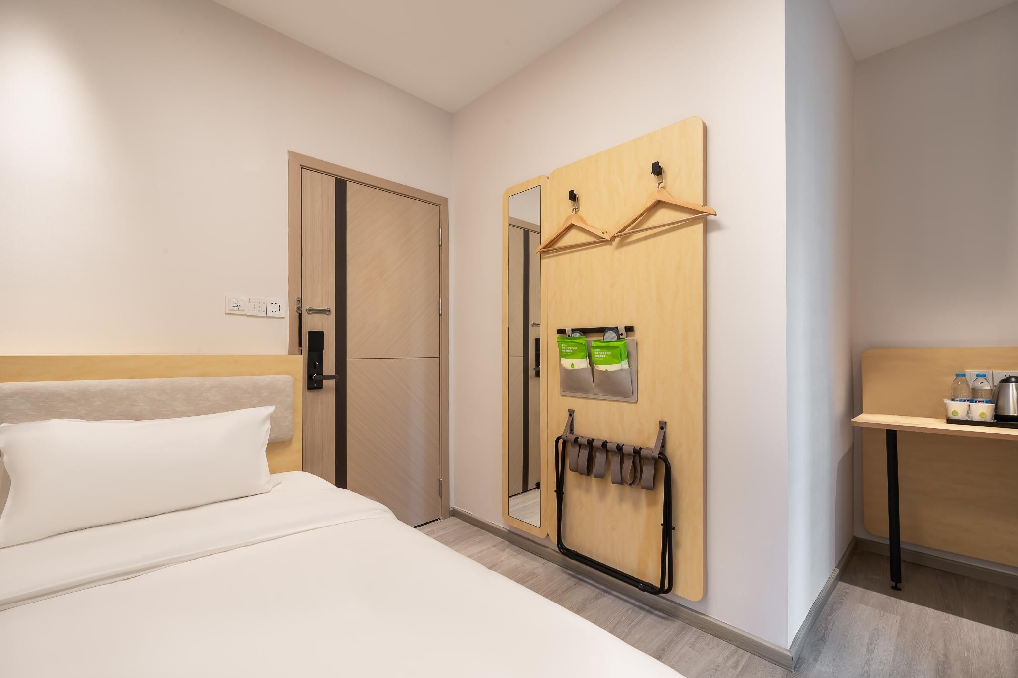 Huazhu - Single Bed Room