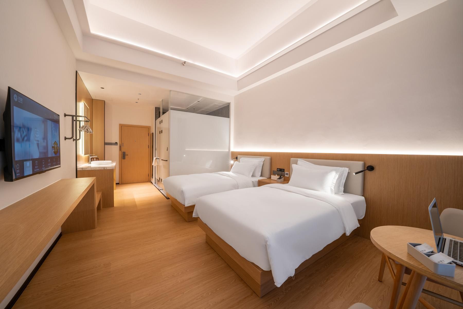 2 Bed Twin Superior Room