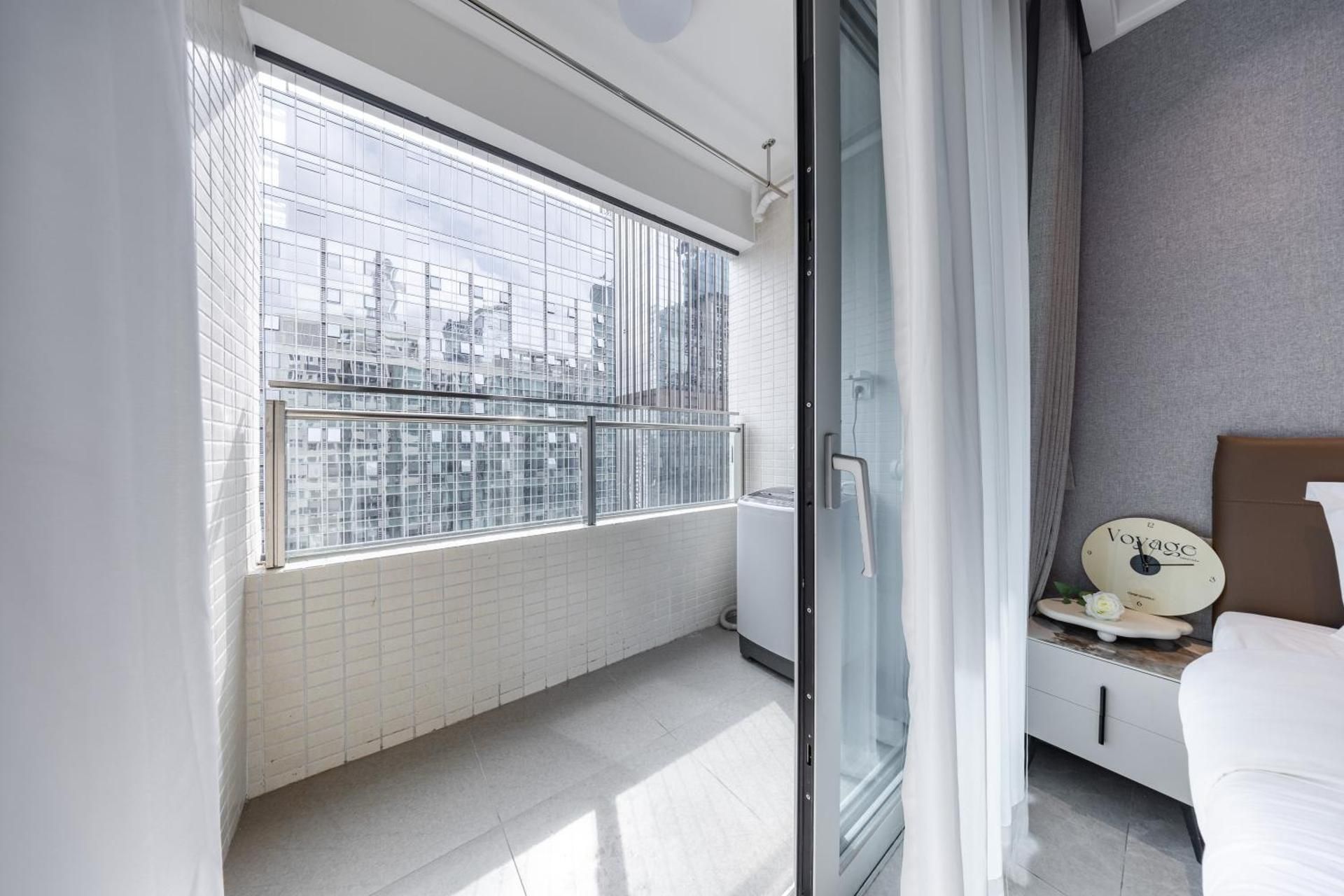 Superior King Room with balcony