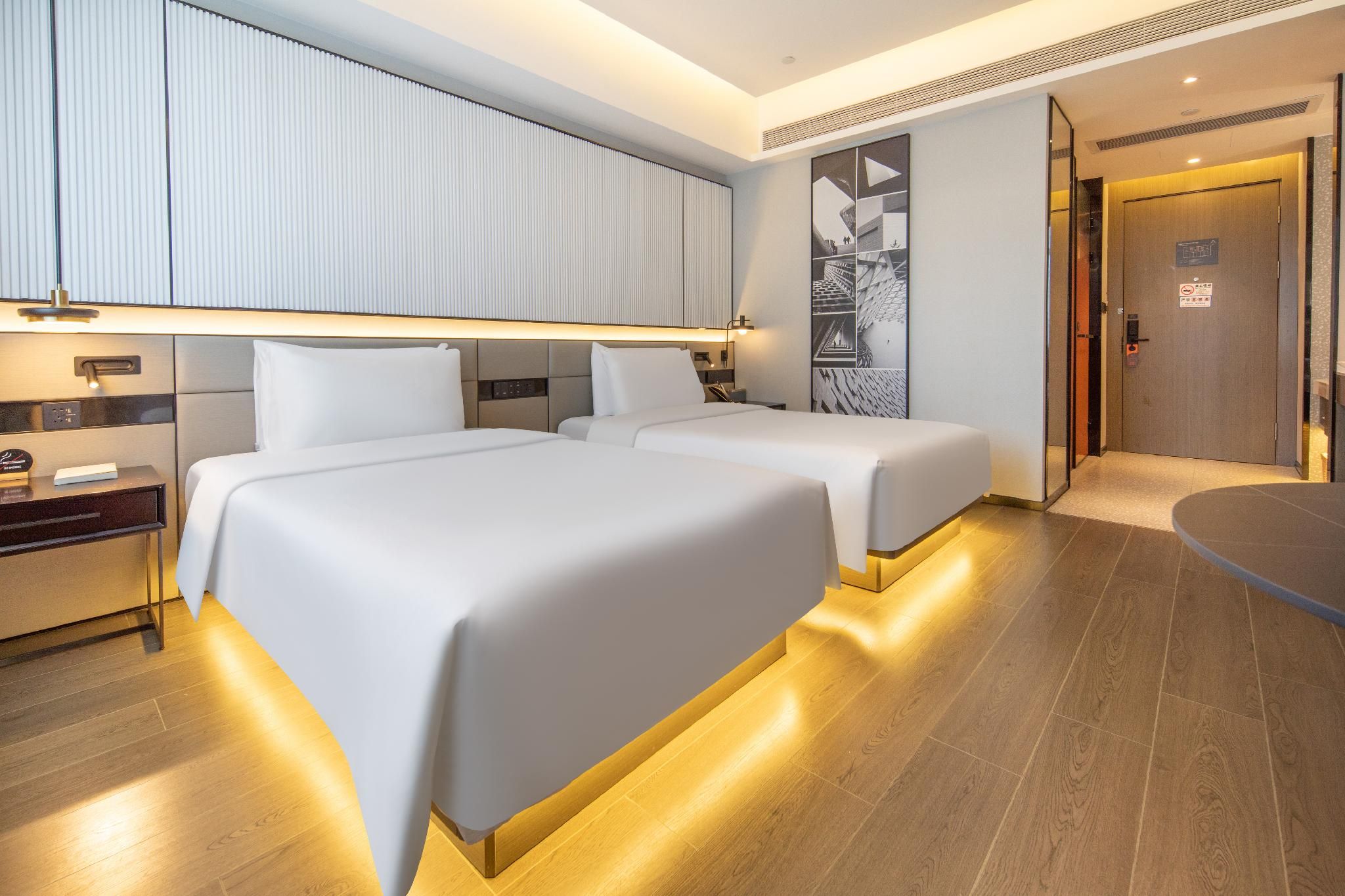 King Twin Room With City View