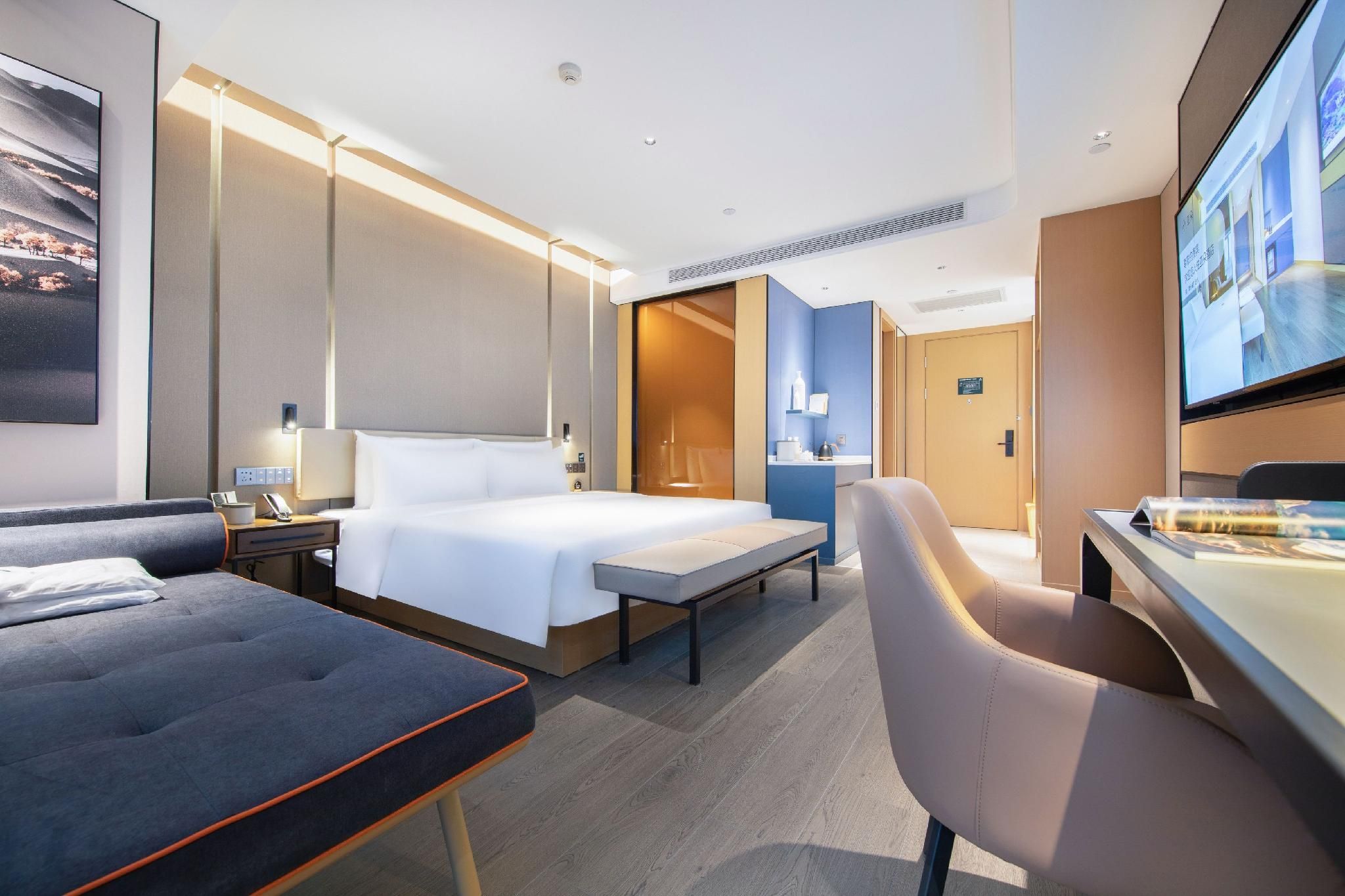 Atour Hotel Shenzhen Futian Xiangmi Lake Executive room, Guest room, 1 Queen