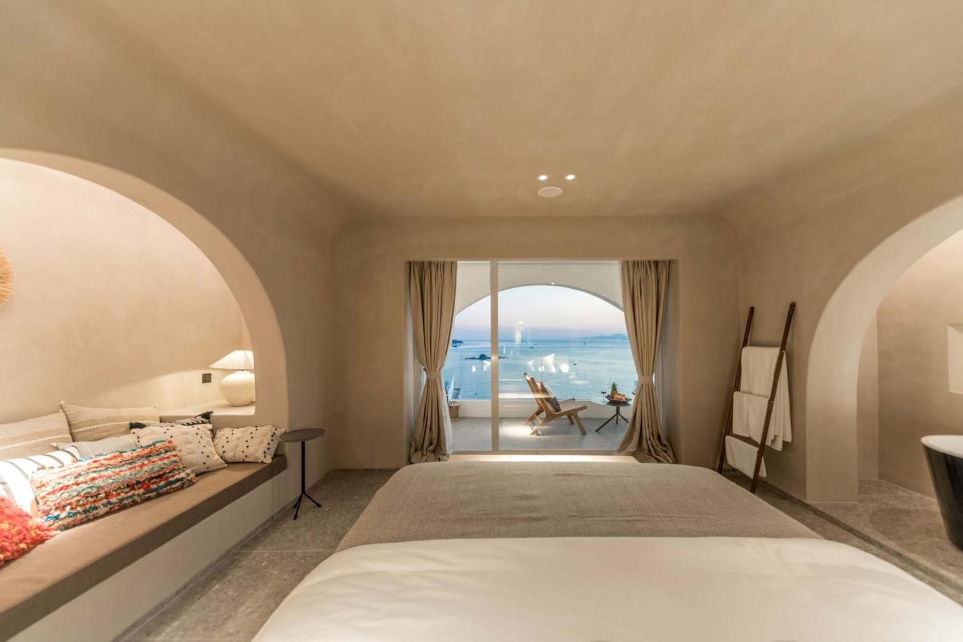Superior Queen Room