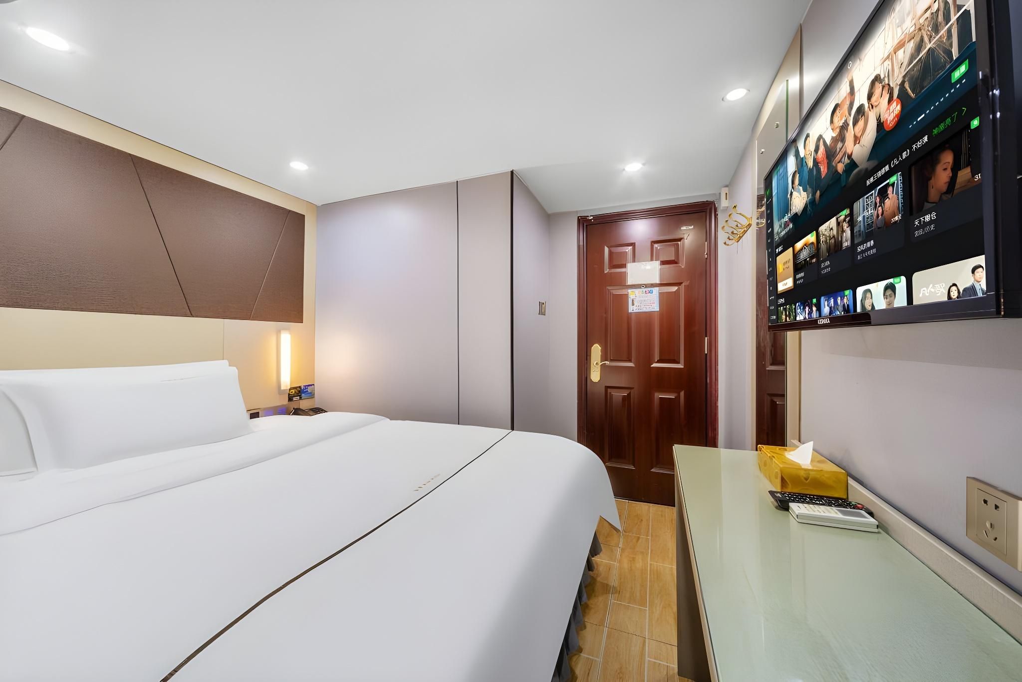 Exquisite Queen Room