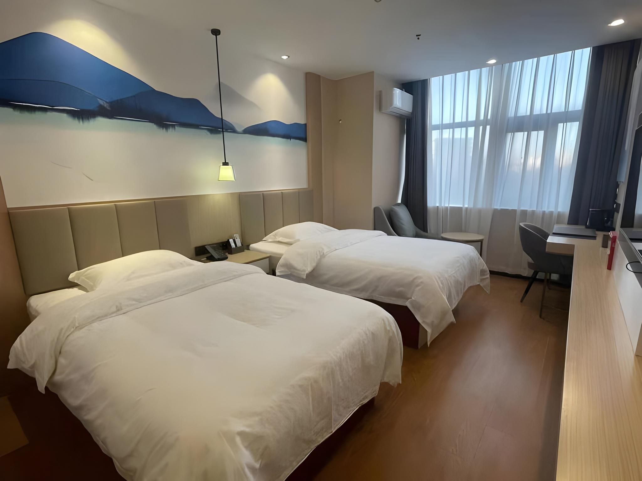 Twin Business Room