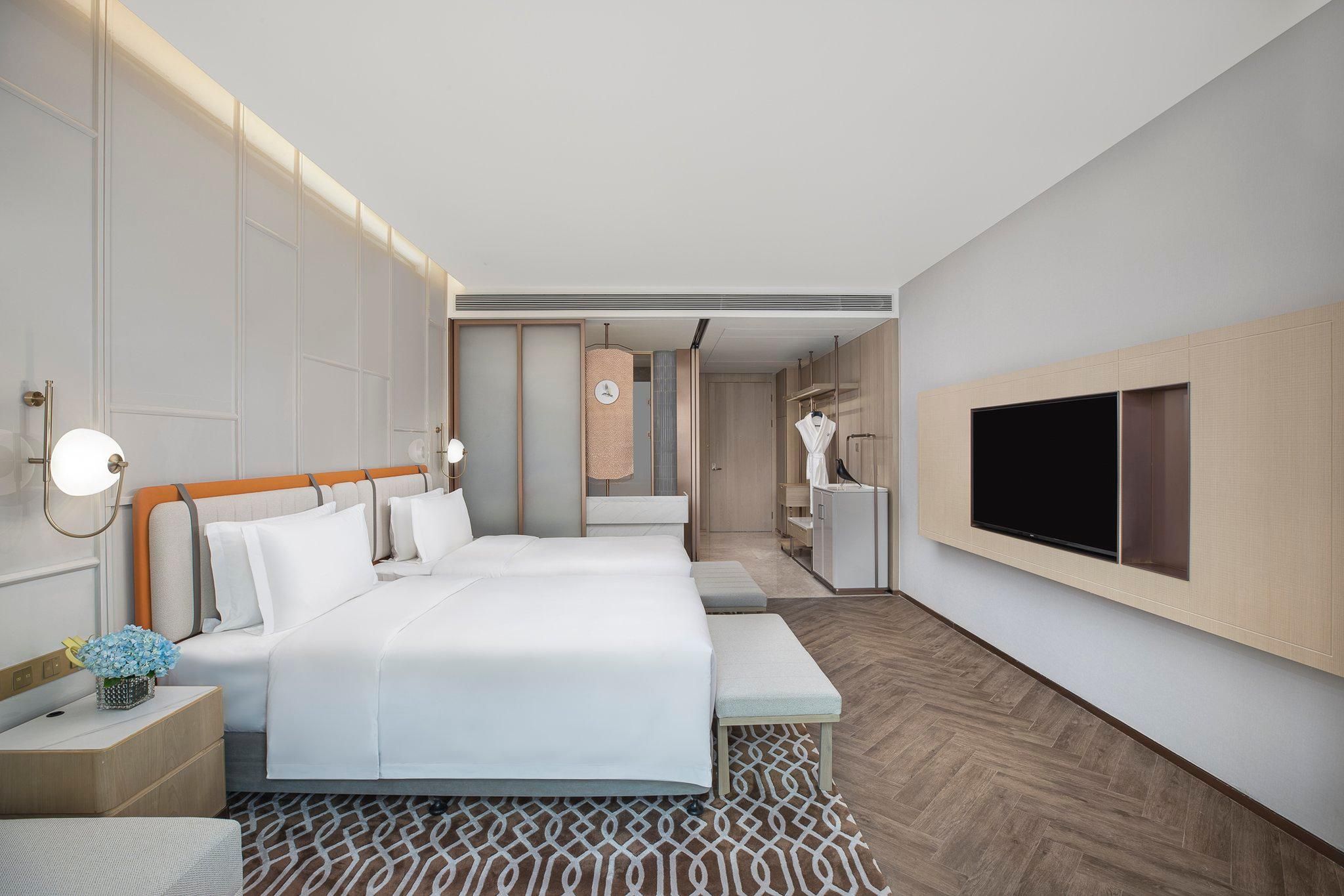 2 Twin Premium River View