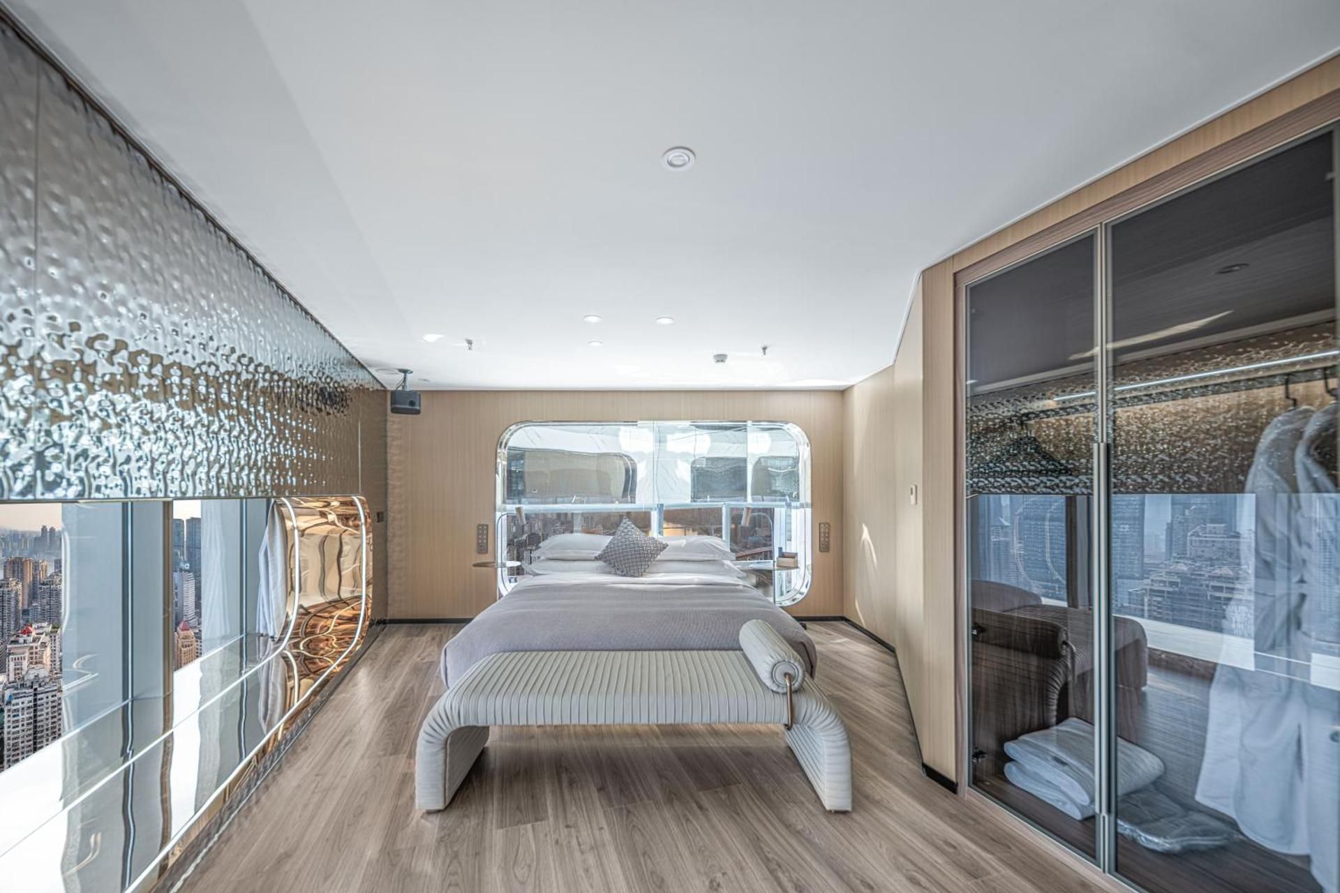 270° Starry Sky Pool River Duplex Suite