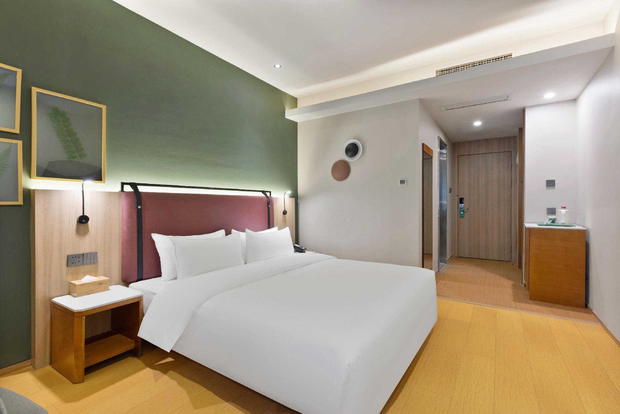 WH - Superior Bed Room