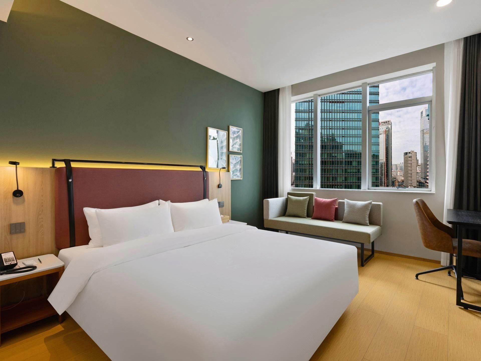 WH - Deluxe Bed Room