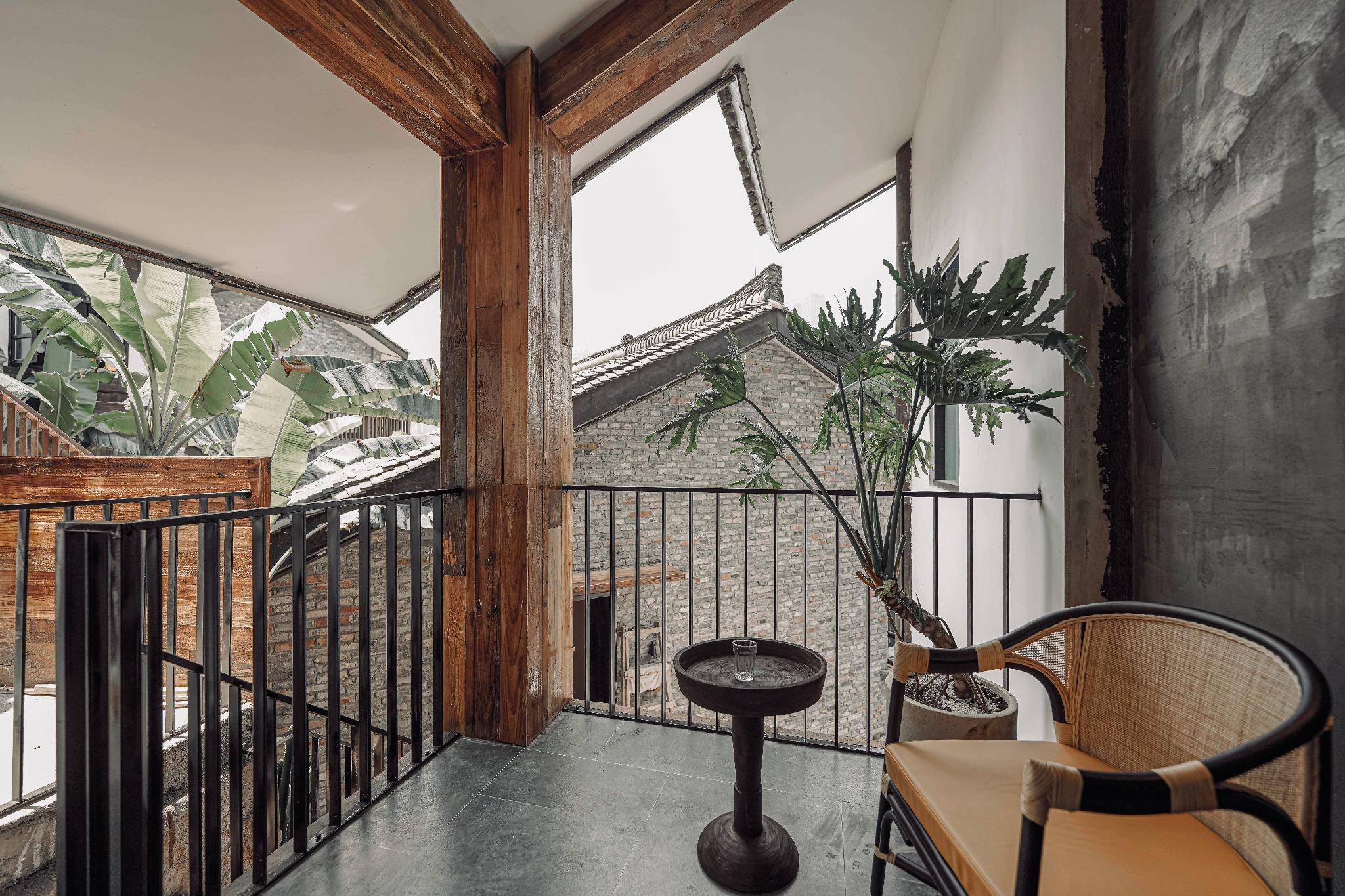 Garden View King Room with Terrace