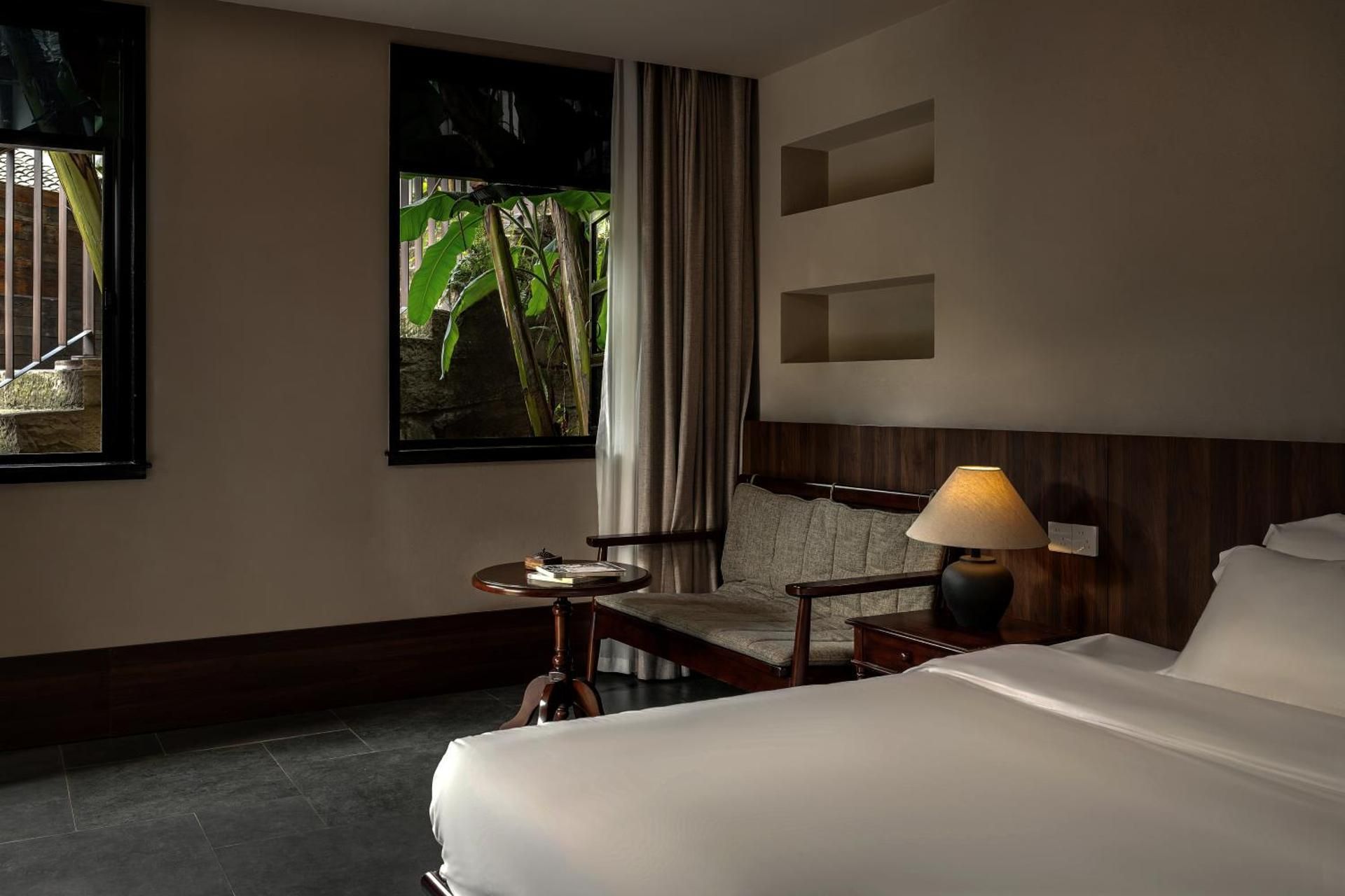 Twin Room with View