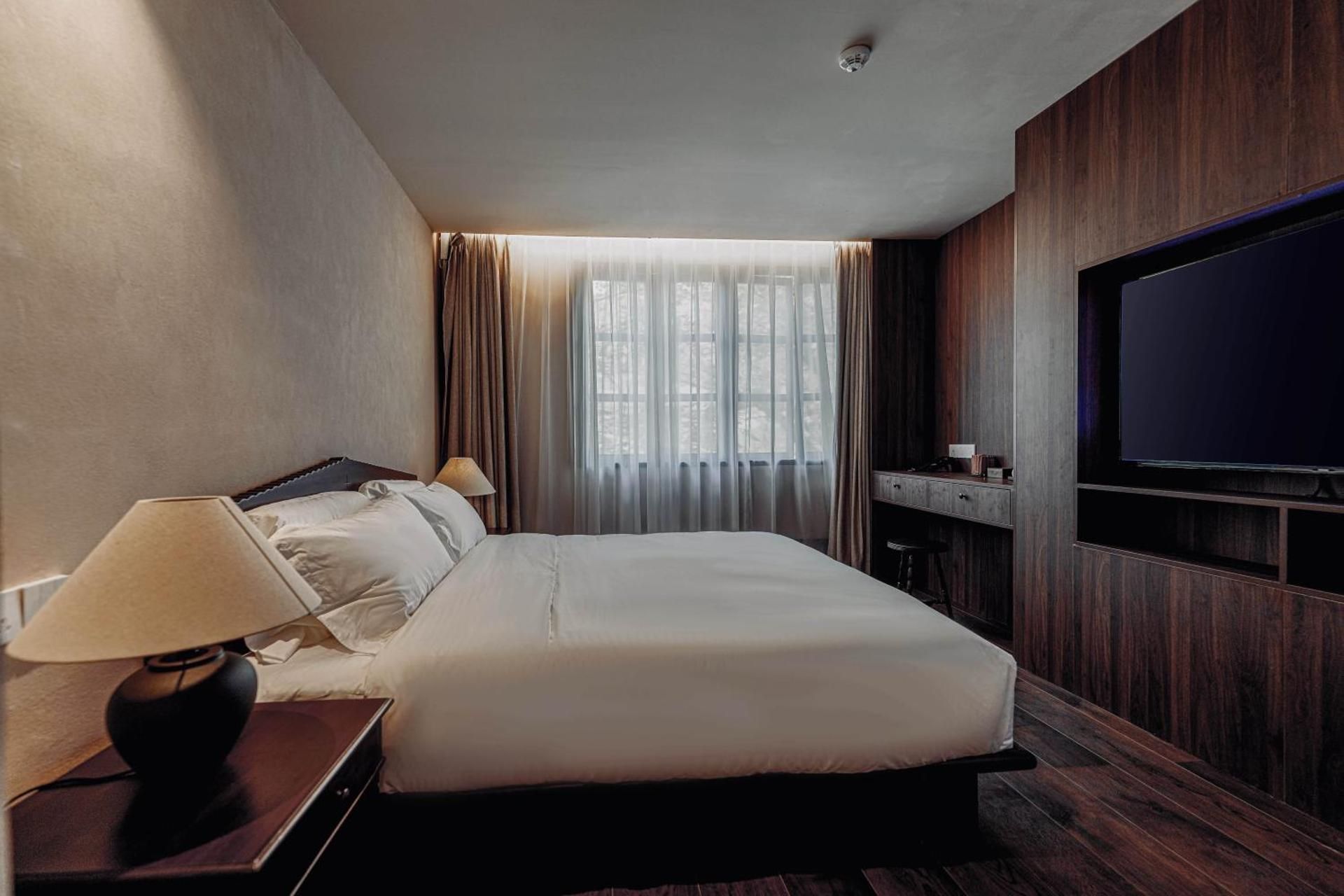 Double Room with Mountain View