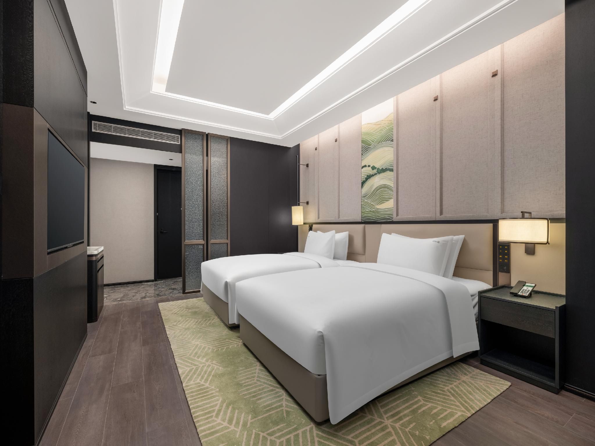Deluxe Plus Twin Room