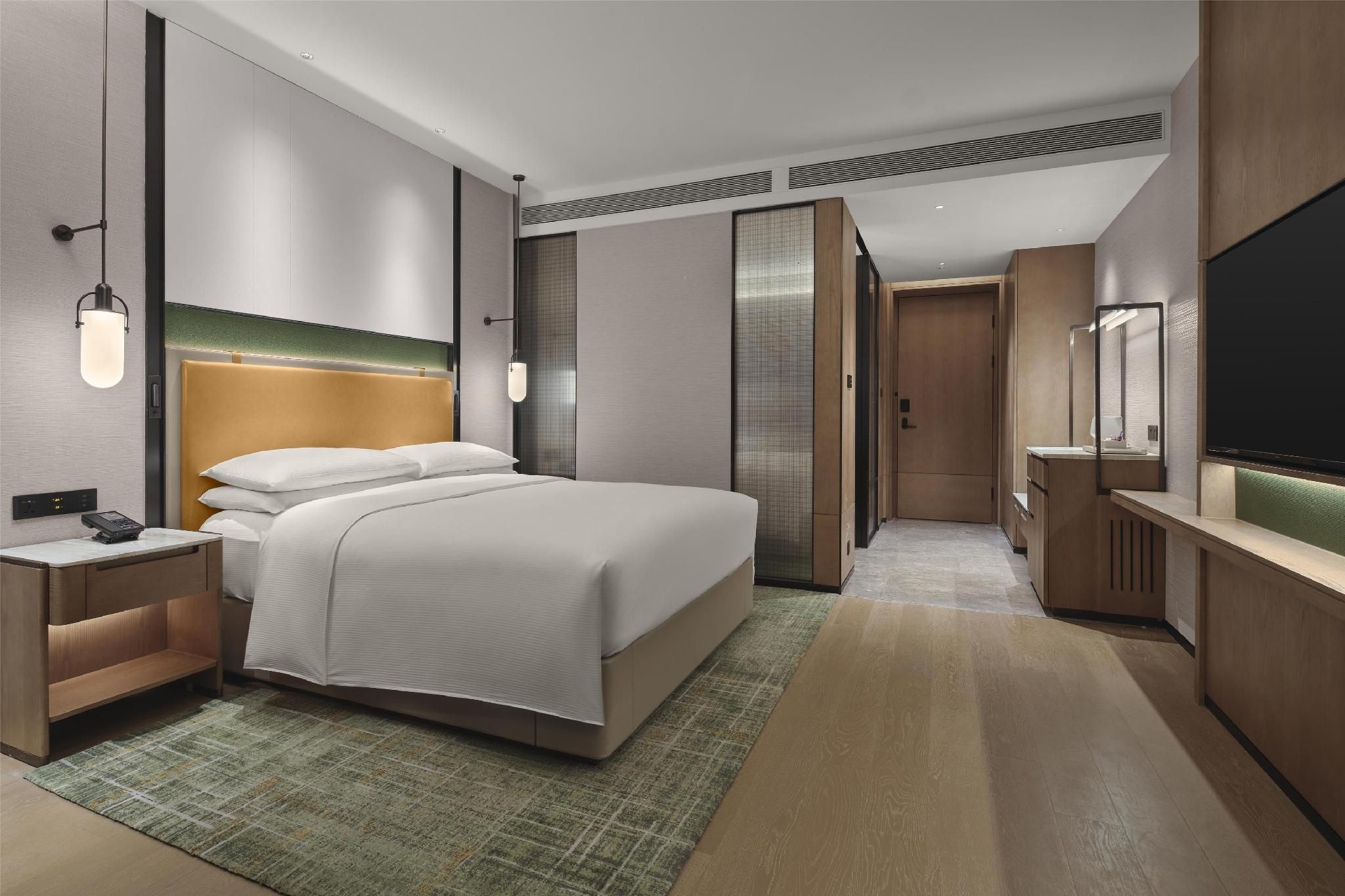 King Guest Room High Floor