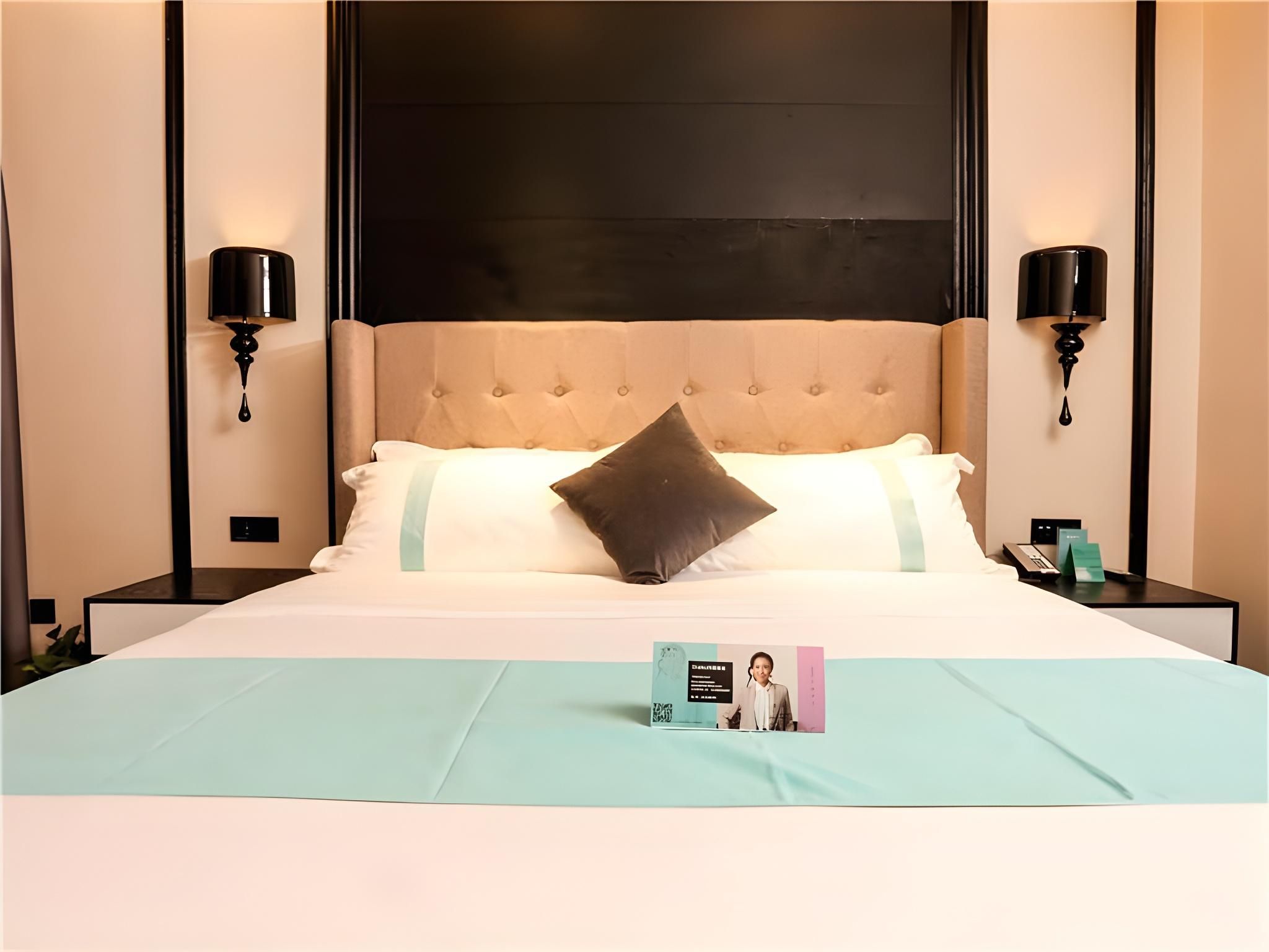 Xana Hotelle·Ji'nan Hi-tech Zone Century Avenue Tangye Xana - Bed Room