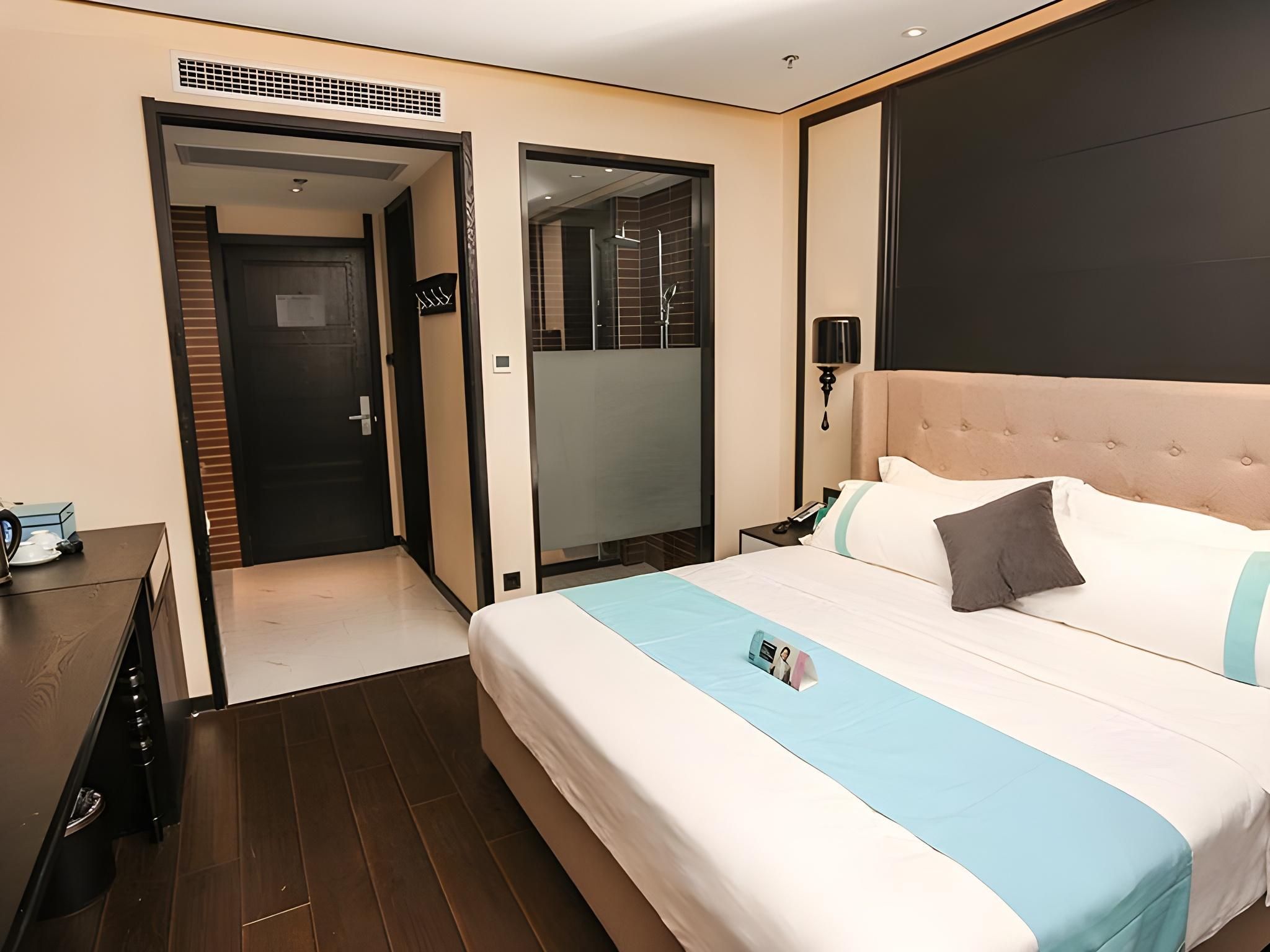 Xana - Superior Bed Room