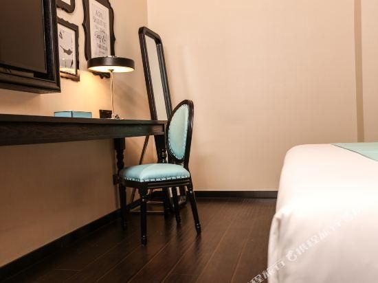 Xana - Business Bed Room