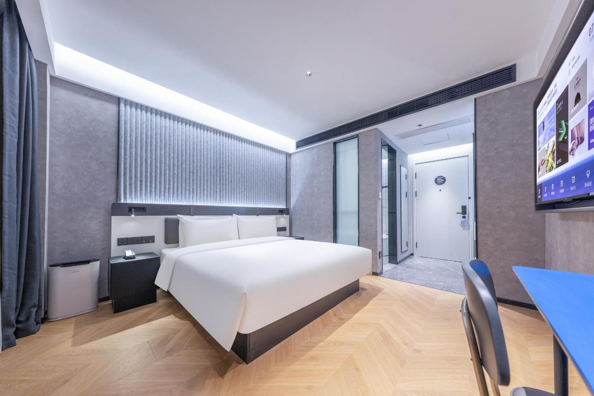 Light Double Room