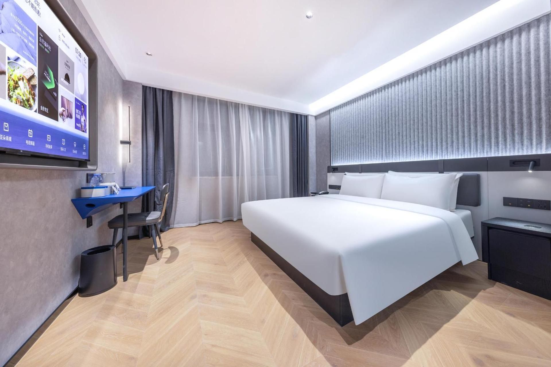 Light Double Room